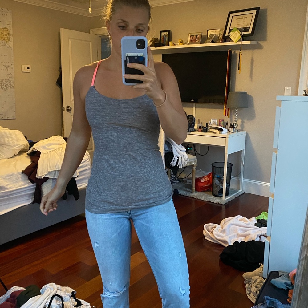 Lululemon tank